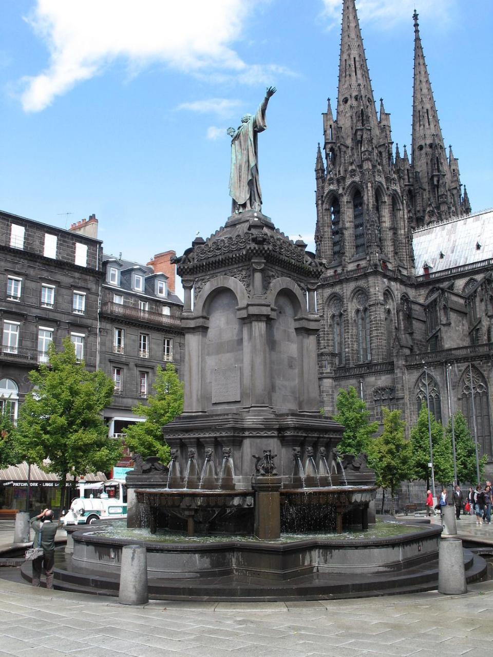 Artyster Clermont-Ferrand Hotel Exterior foto